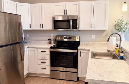Waukee Apartment | Good Vibes 2-Bedroom Apartment in Waukee - Central Location & Modern Comforts