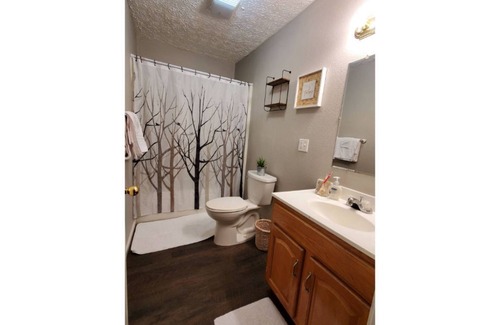 Crocker Apartment | Good Vibes - #4 - near Fort Leonard Wood