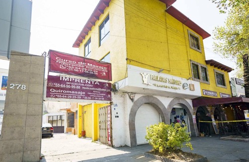 Xochimilco Bed & Breakfast | Good vibes, great location, WiFi and Smart TV