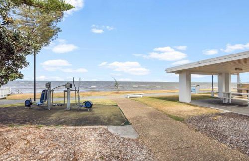 Margate Apartment | Good Vibes on Margate Beach