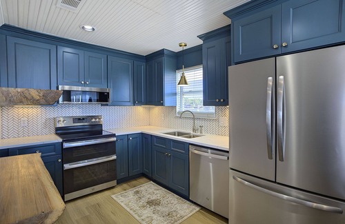 Dune Allen Beach House | Goodnight Dune - Gulf Front, 30A, Newly Renovated, Comp Bikes + Beach Service!