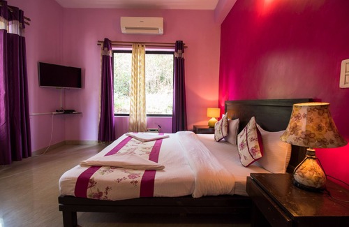 Vagator Hotel | GoodTimez Goa @ Vagator, Goa