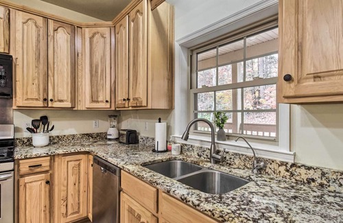 Goodview House | Goodview Home w/ Decks & Direct Lake Access!