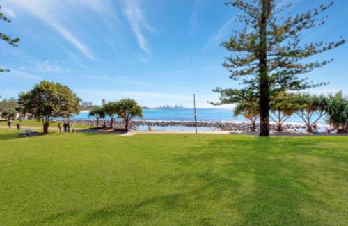 Burleigh Heads Apartment | Goodwin Towers - Hosted by Burleigh Letting