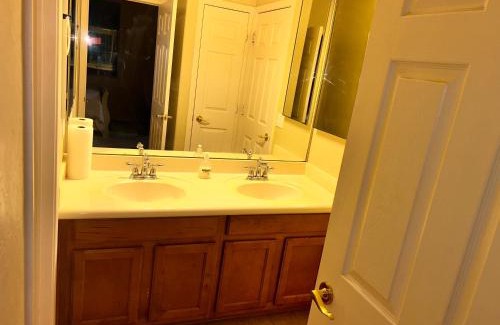 Palm Valley House | Goodyear Cul-de-sac Room 1