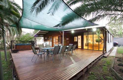 Torrumbarry House | Goolwa River Retreat