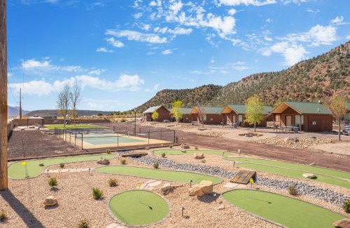 Apple Valley Cabin | Gooseberry Lodges Zion National Park Area