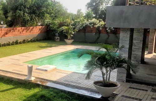 Uttan Villa | Gorai Beach Private Pool Villa 3.5 Bed
