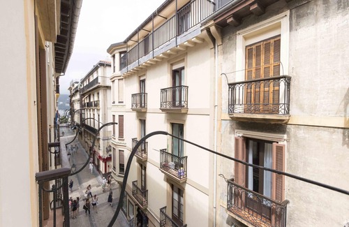 Old Town Apartment | Gorbeia | The Rentals Collection