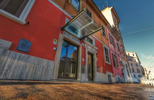 Esquilino Apartment | Gordon's Apartment
