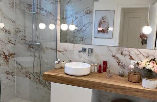 Cronenbourg Est Apartment | Gorgeous 1-bedroom apartment 80 sqmeters