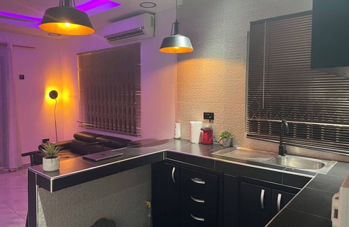 Teshie House | Gorgeous 1-bedroom apartment near Airport Hills with AC, WiFi