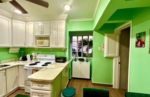 Orange Bay Apartment | Gorgeous 1 Bedroom Gem at Negril 7Miles Beach Point Village