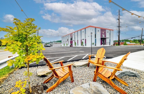 Binghamton Apartment | Gorgeous 1BR Hurpur View w/5 star finishes