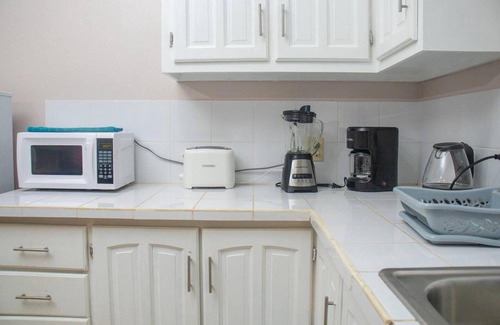 Saint John Parish Apartment | Gorgeous 2-bed Apartment 3 in St Johns Cosy