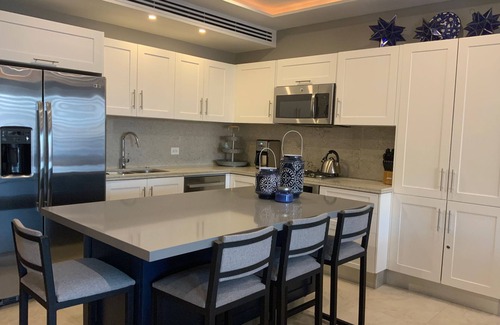Romantic Zone Condo | Gorgeous 2 Bedroom Oceanview Condo Romantic Zone
