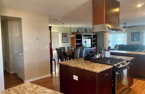 Thousand Palms House | Gorgeous 2-bedroom mobile home in Thousand Palms with WiFi, AC