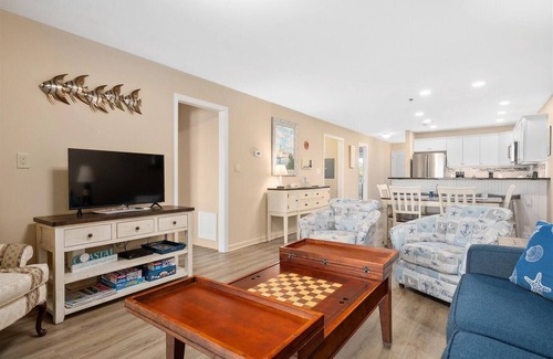 Heron Harbour Isle Condo | Gorgeous 2 bedroom at Harbour Club