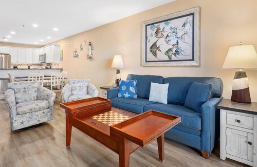 Heron Harbour Isle Condo | Gorgeous 2 bedroom at Harbour Club