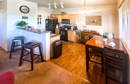 Show Low Condo | Gorgeous 2BR/2BA with Stunning Views and Great Location