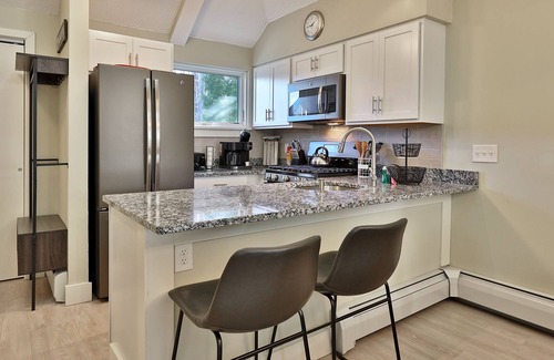 Killington Condo | Gorgeous 2BR/2BA Woods Resort & Spa Condo Close to Mountain. Hot Tub. Pool. Spa. V5