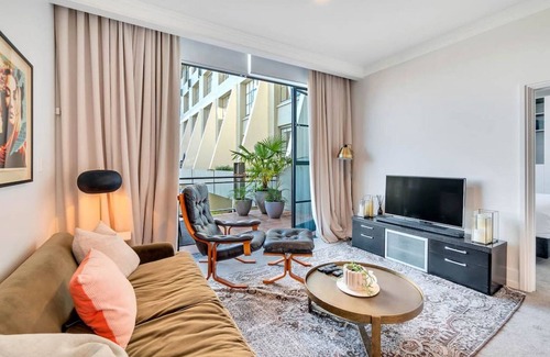 Auckland Central Business District Apartment | ★ Gorgeous 2BR in Heart of City | Free Parking ★