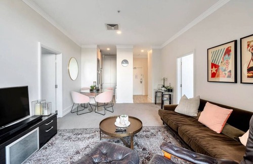Auckland Central Business District Apartment | ★ Gorgeous 2BR in Heart of City | Free Parking ★