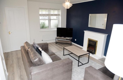 Bradley Stoke House | Gorgeous 3 bed house in Bristol