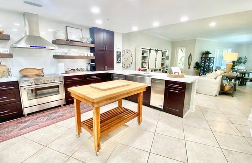 Henderson Point Condo | Gorgeous 3 bedroom 2 bath condo at Inn by the Sea