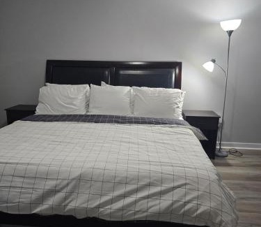 Winona House | Gorgeous 3 bedroom 4 bed house
