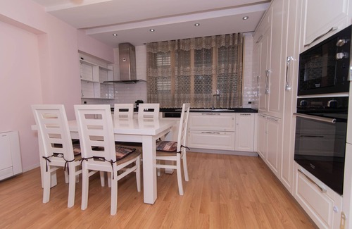 Tirana Apartment | Gorgeous 3 Bedroom Apartment in the very center of Tirana
