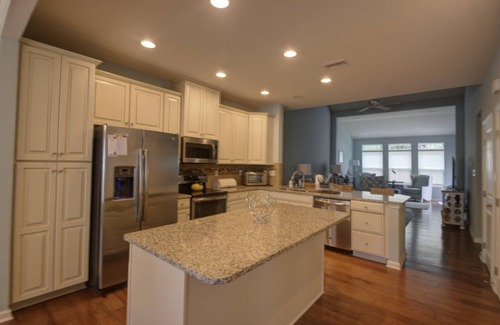 Frankford House | Gorgeous 3 BR, 2.5 BA, 5 Miles to Bethany Beach, Pool, Tennis, Walking Trails, and Free Activities!