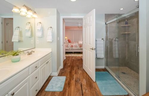 Midtown Ocean City Condo | Gorgeous 3 BR 2 Bath Unit With a Pool and a 1/4 Block to the Beach!