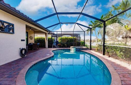 Naples House | Gorgeous 3BR 3BTH Home Private Office Pool Hot Tub