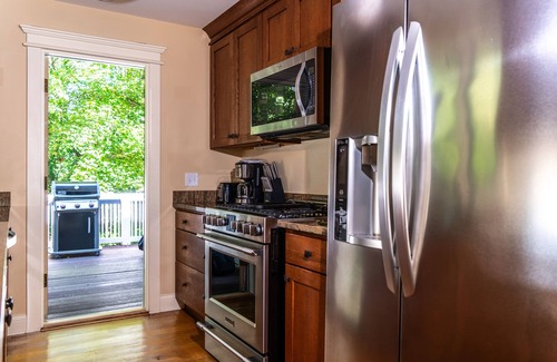 Fontana House | Gorgeous 4 BDR Home in Popular Abbey Springs! Tons of Onsite Resort Amenities