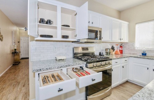 Coldwater Springs House | Gorgeous 4 bedroom house in a peaceful neighborhood.