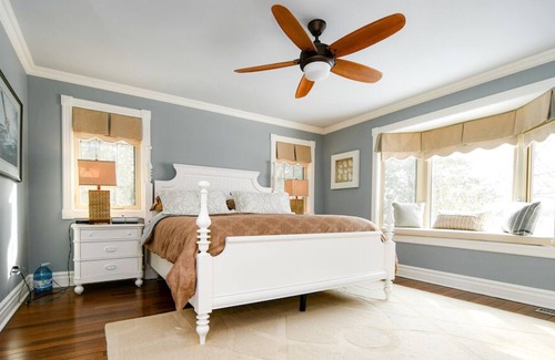 Selwyn Cottage | Gorgeous 4 Bedrooms Waterfront Vacation Cottage In Kawartha Lakes /Peterborough.