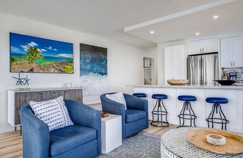 Kihei Condo | Gorgeous 5th Floor 2 Bedroom Condo. - Kihei Surfside #501