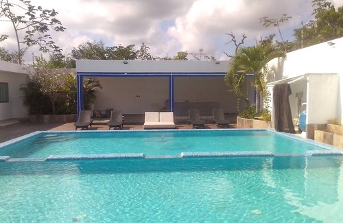 Alfredo V. Bonfil House | Gorgeous 7 Bedroom Oasis