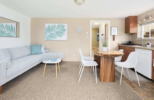 Departure Bay House | Gorgeous 7BDR 16 Guests Perfect For Your Family.