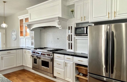 Cedar City House | Gorgeous 8-Bedroom Mansion with Private Pool in Cedar City