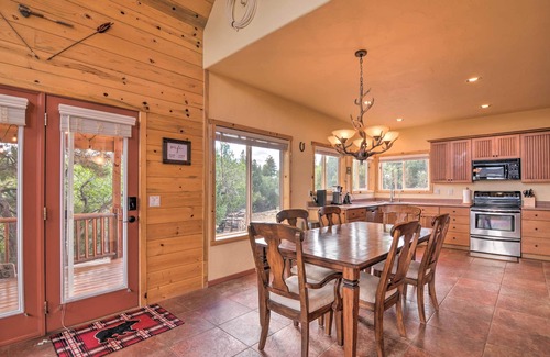 Long Valley Junction Cottage | Gorgeous Alton Cabin w/Deck + Mountain Views