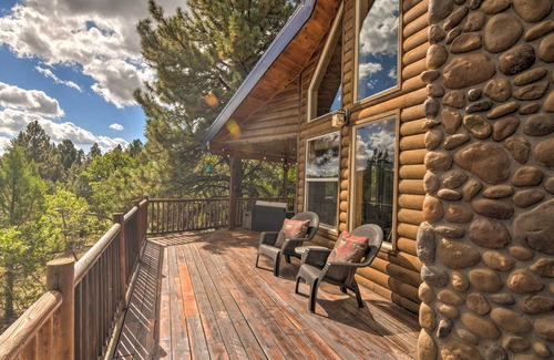 Long Valley Junction Cottage | Gorgeous Alton Cabin w/Deck + Mountain Views