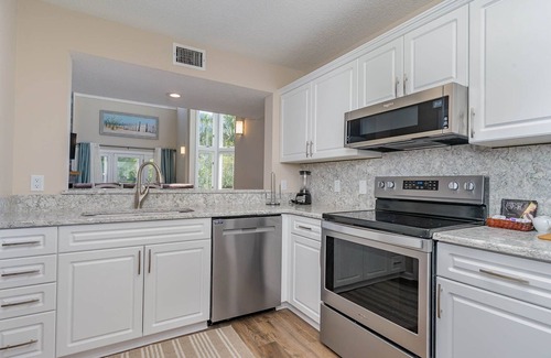 Arcadian Shores Villa | Gorgeous and spacious 4 bedroom villa - 8D Windermere by the Sea 4 Villa