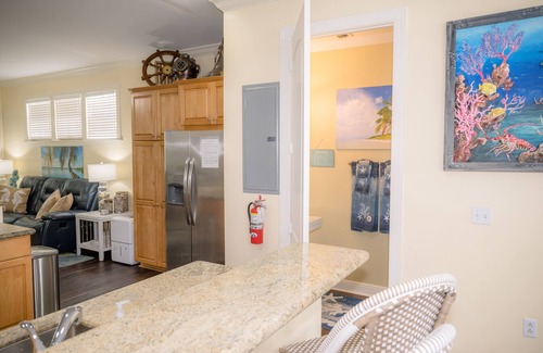 Islamorada House | Gorgeous Anglers Reef Islamorada Florida Keys Oceanfront Pool