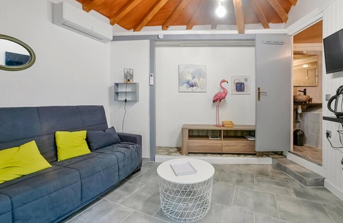 Vallon-Pont-d'Arc Apartment | Gorgeous apartment in Vallon pont d'arc