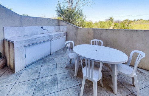 Loupian Apartment | Gorgeous apartment in Loupian