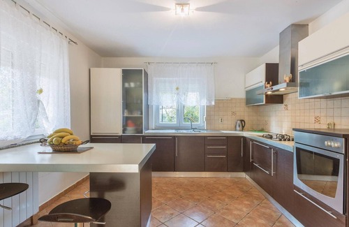 Valdebek Apartment | Gorgeous apartment in Pula with WiFi