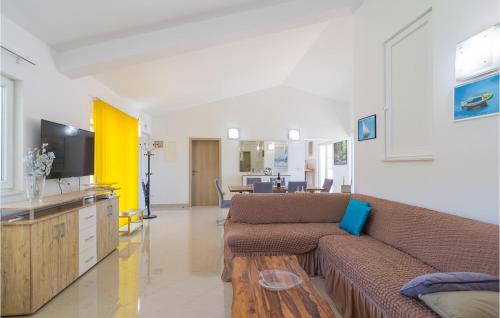 Vrboska Apartment | Gorgeous Apartment In Vrboska