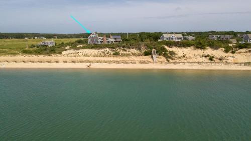 North Eastham House | Gorgeous Architectural Waterfront Property